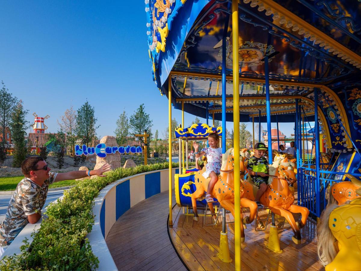 Rixos Water World Aktau - Theme Park Free Access Hotel Exterior photo