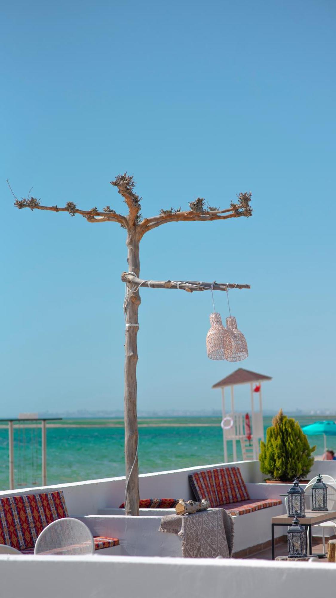 Rixos Water World Aktau - Theme Park Free Access Hotel Exterior photo